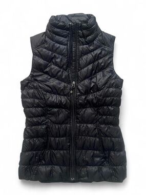Black Athleta Puffer Vest - Women Jackets & Coats